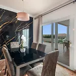 Luxury Vistas Al Mar Villa *