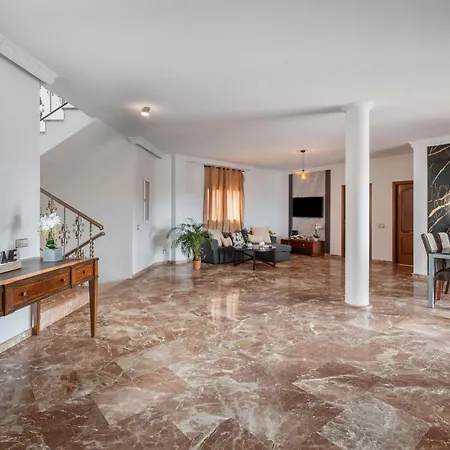 Luxury Vistas Al Mar Villa